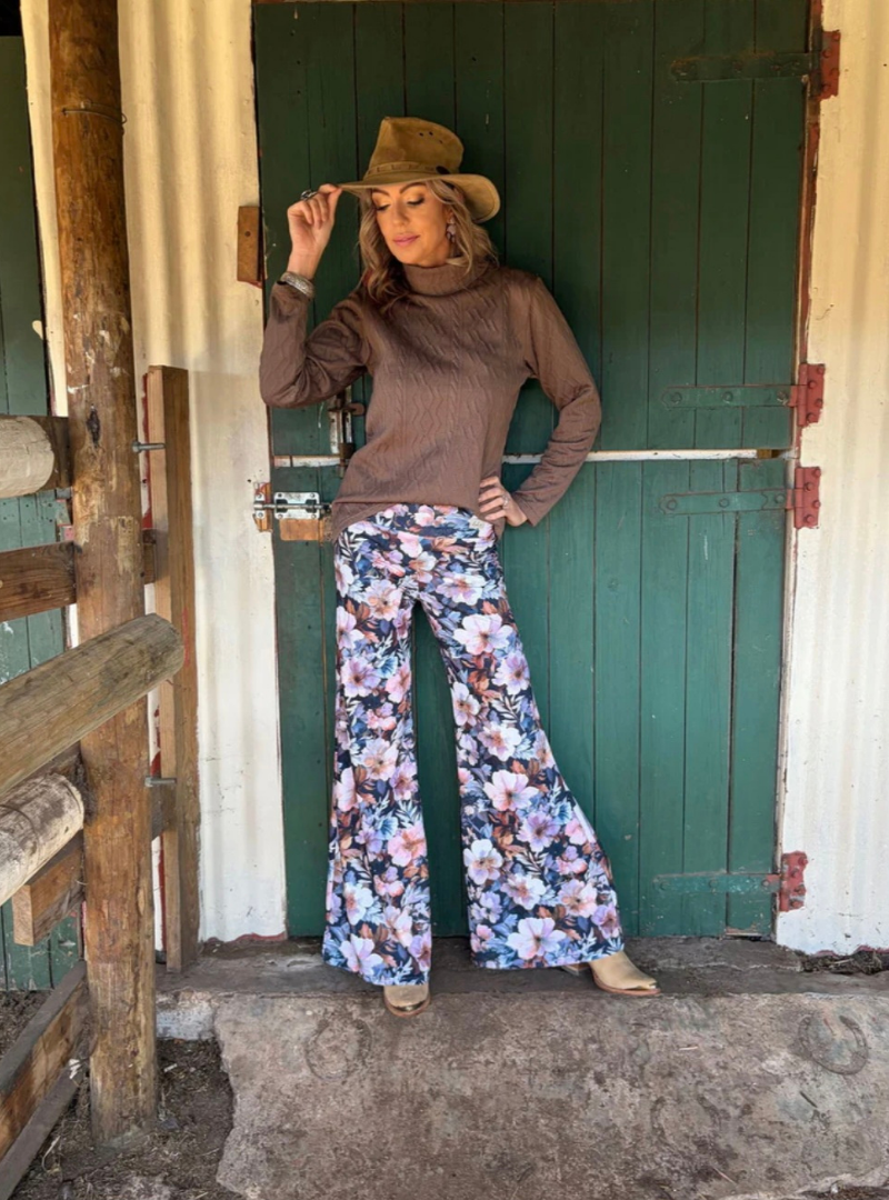 Aniela Loka Broek