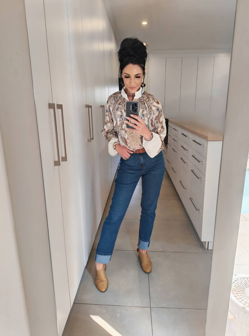 High-rise Mom Jean