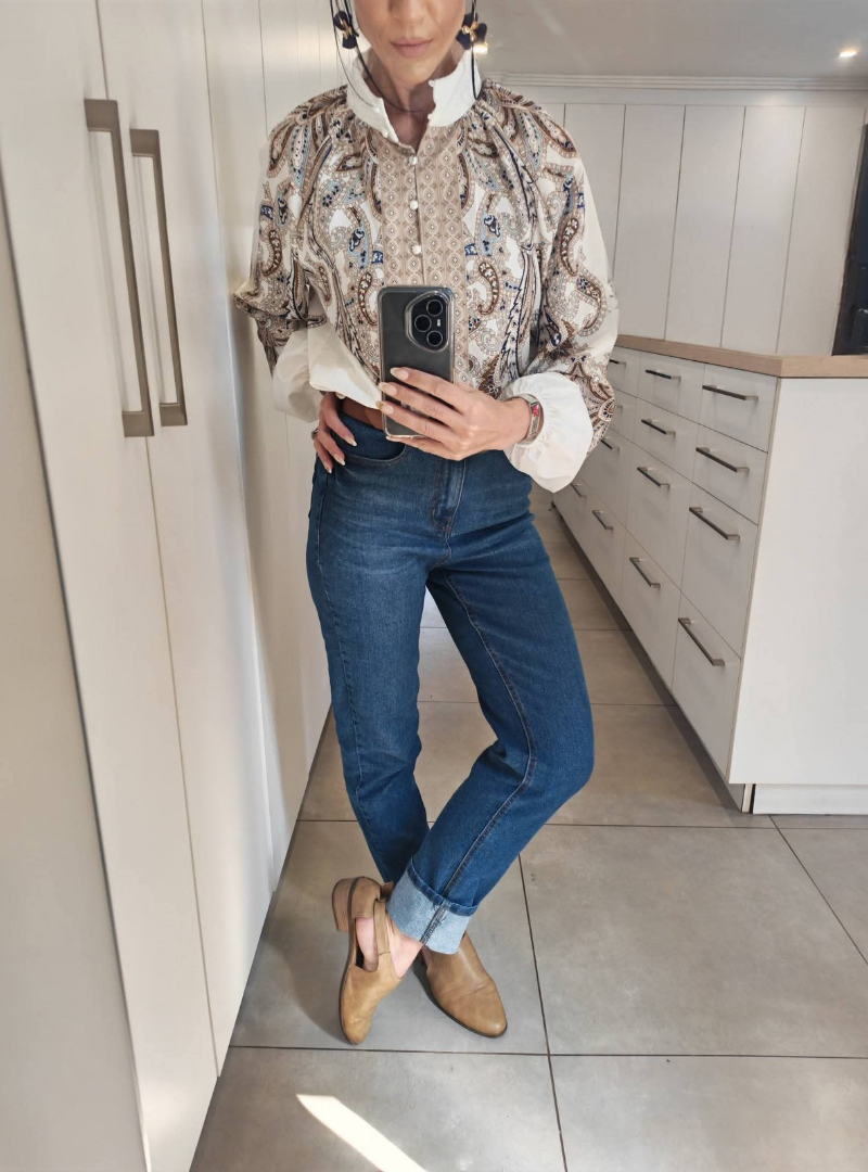 High-rise Mom Jean