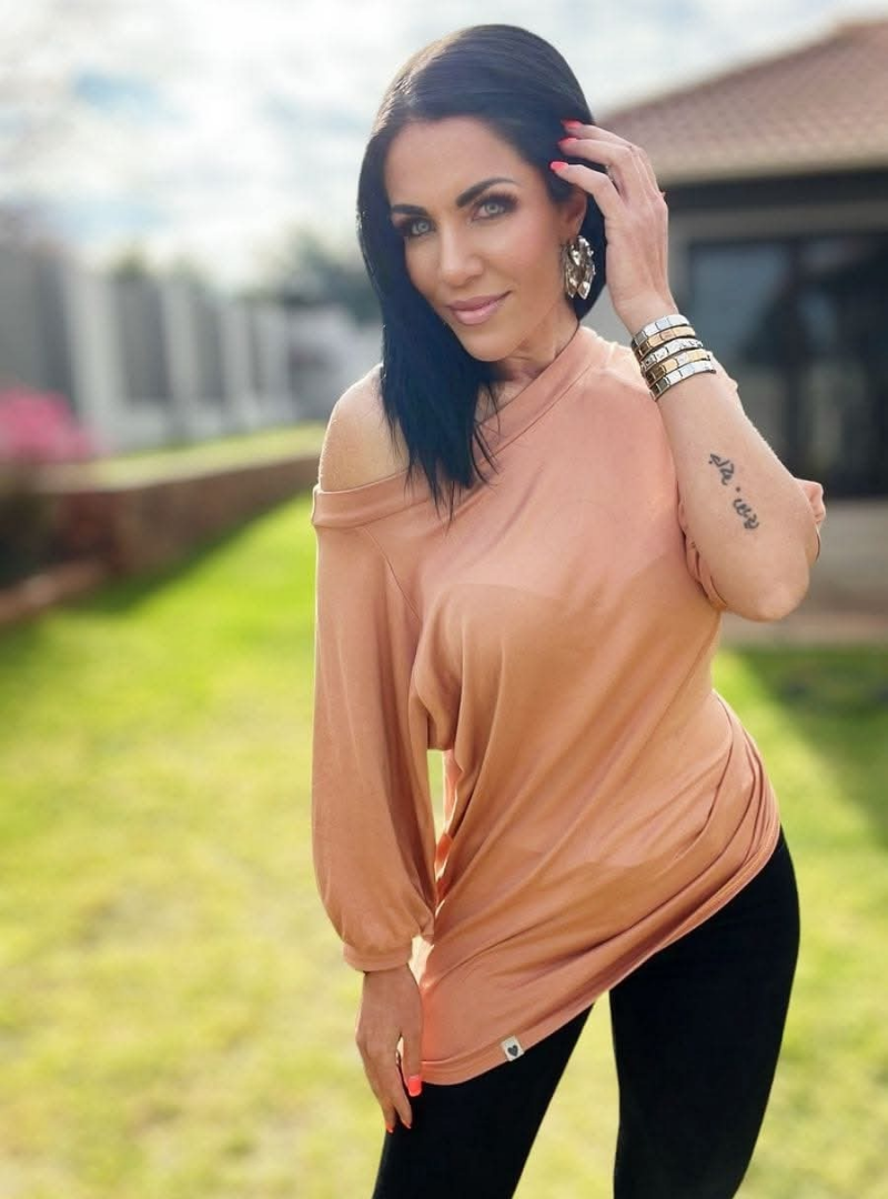 Lizelle Top (Caramel)